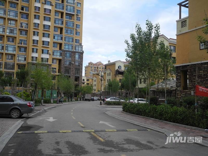 学伟兰德湖壹号实景图大庆萨尔图学伟兰德湖壹号
