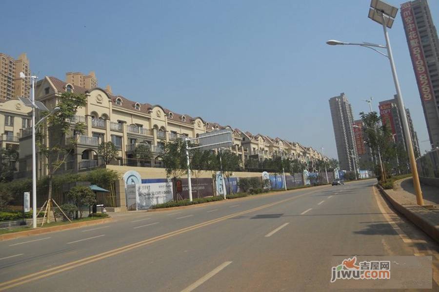 别墅豪庭珑御别墅外路面实景图(20150330)名湖多高住宅图片
