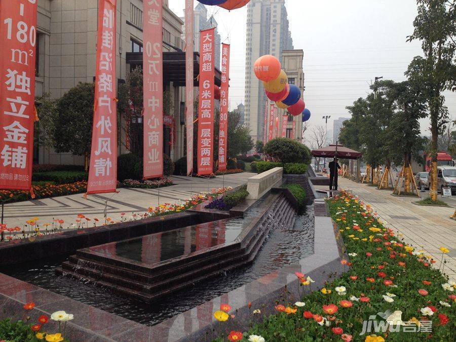 成都龙泉驿区龙泉驿世茂城外景图/效果图212- 吉屋网
