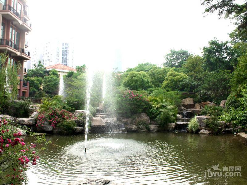 东骏湖景湾实景图图片