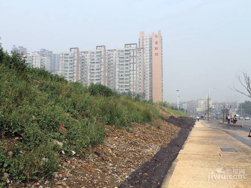 沙河湾商铺实景图图片