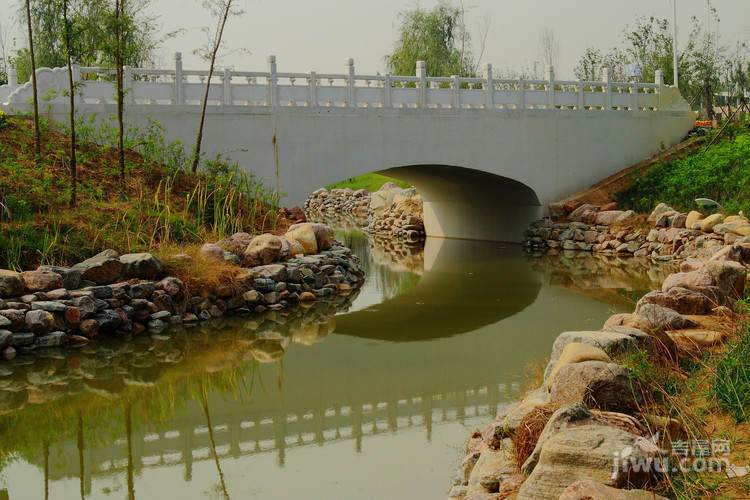 东方润景二期中庭实景图图片