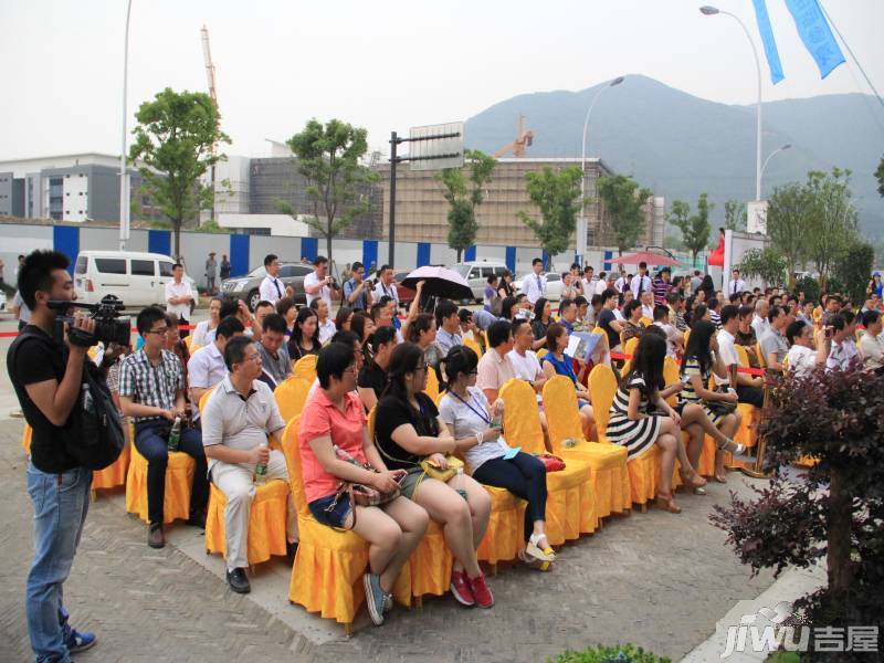 秦馀山庄售楼处图片