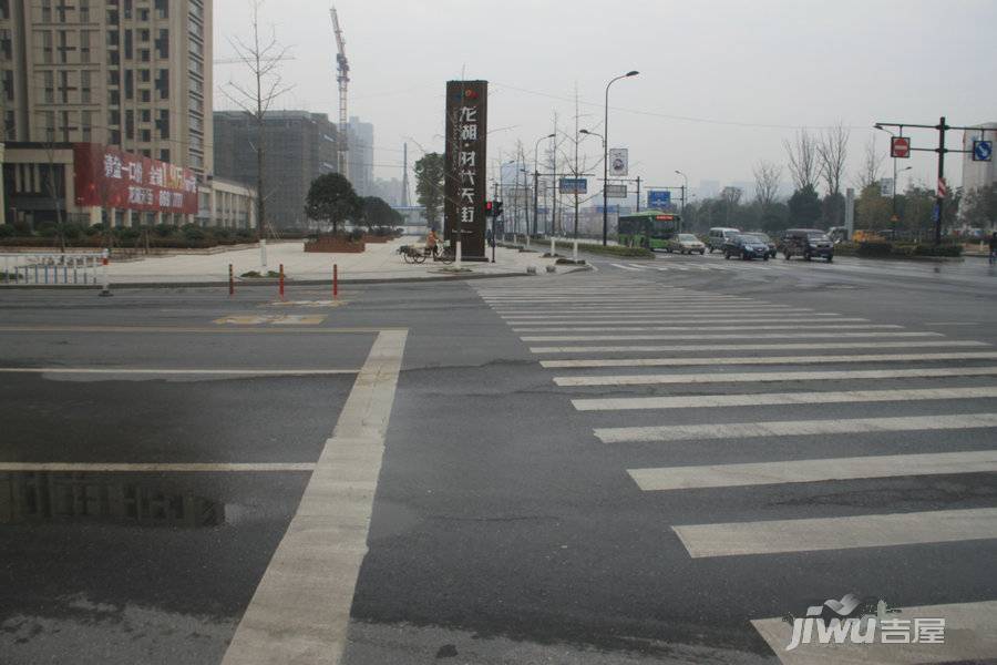 龙湖滟澜山实景图图片