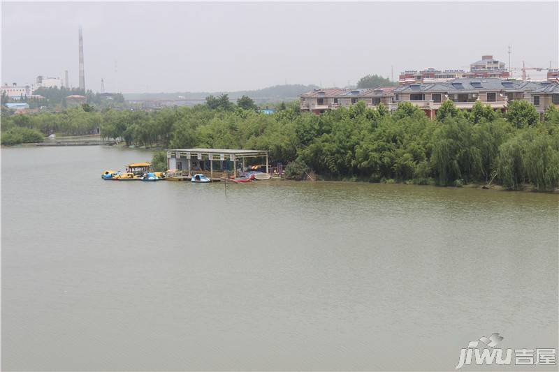 卧龙湾实景图图片