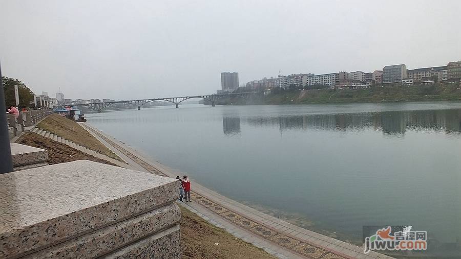 湾田广场实景图图片