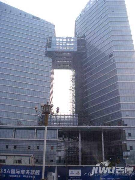 中铁大厦实景图图片