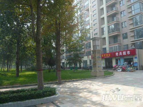 天山观澜豪庭实景图图片