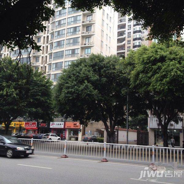 名湖豪门实景图图片