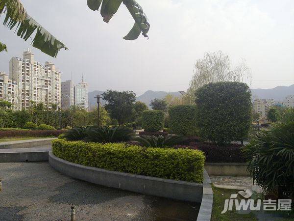 中天翡翠城配套图图片