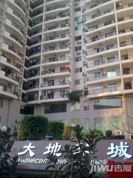 大地华城实景图图片