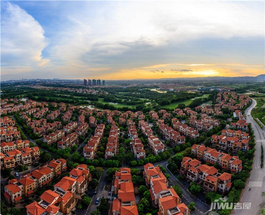 嘉和城别墅外景全景图(2015.08)