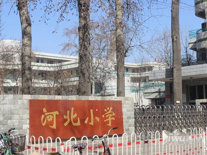 河北小学南校区图片