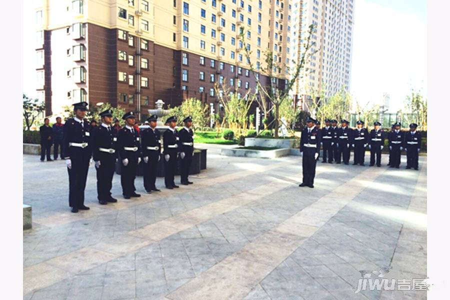 京润现代城实景图图片