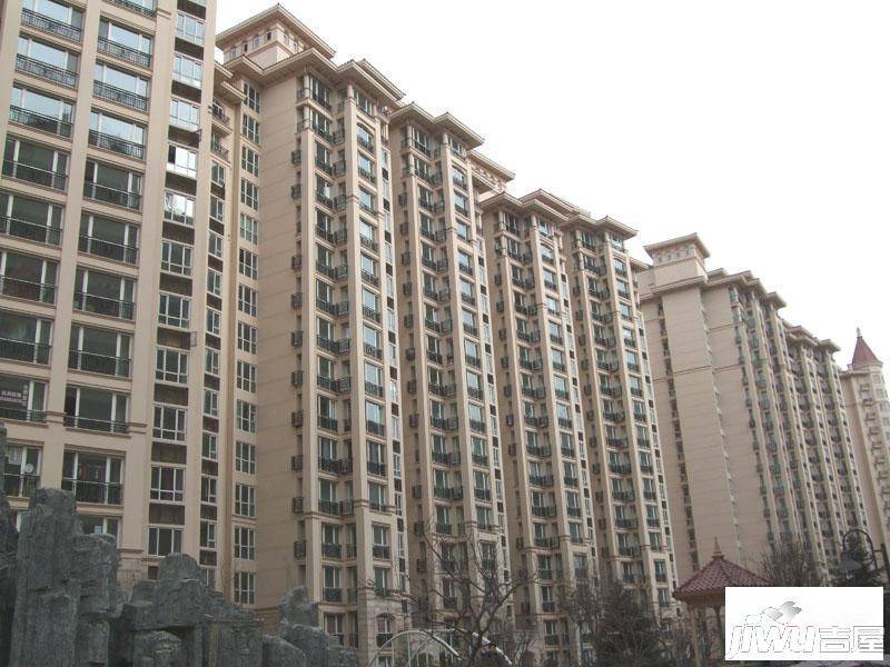纳丹堡实景图图片