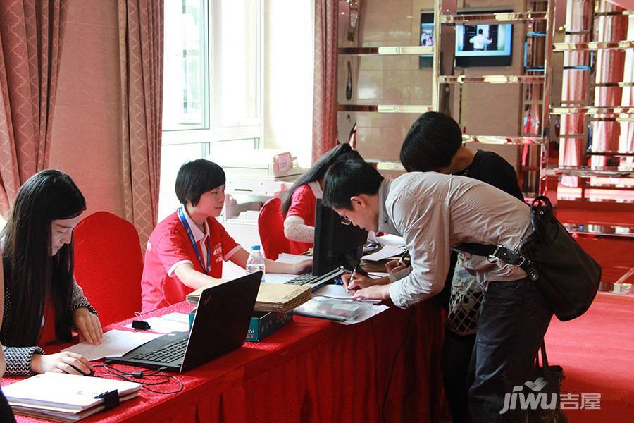 中国铁建兴盛嘉苑售楼处图片