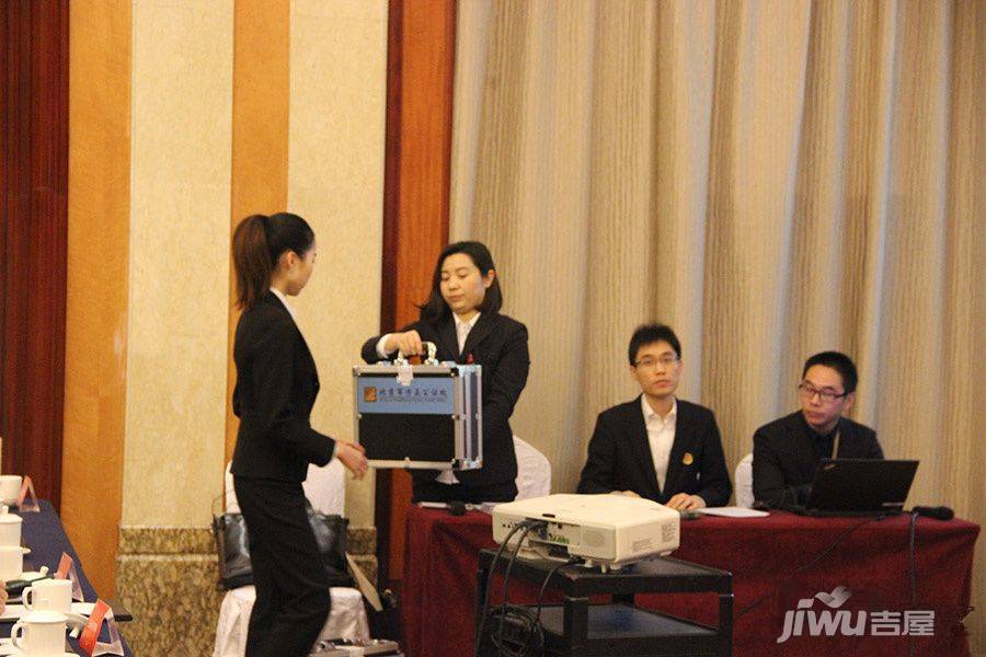 首创悦榕汇售楼处图片