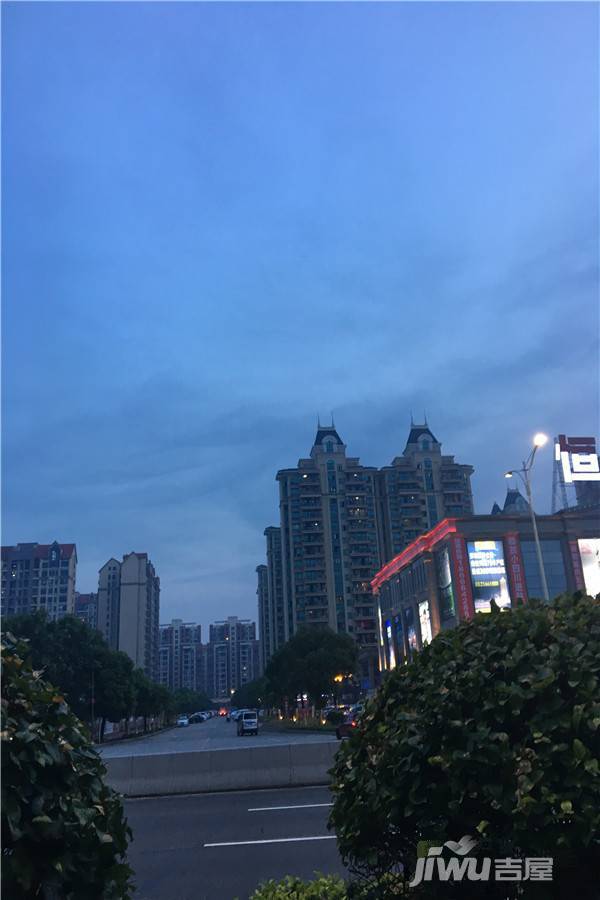 恒大帝景实景图图片