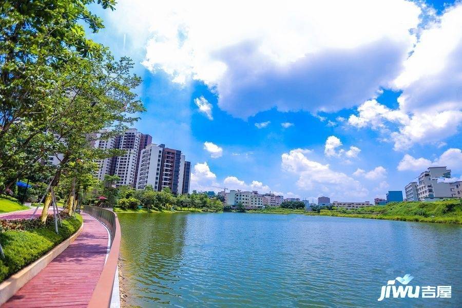 中惠松湖城实景图图片