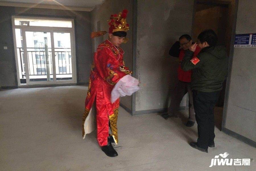 建业公园里售楼处图片