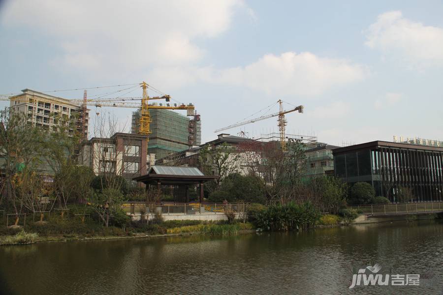 河畔艺墅实景图图片