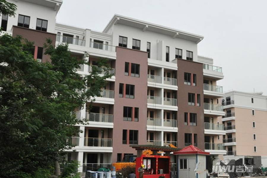安亭新镇宾根花园实景图图片