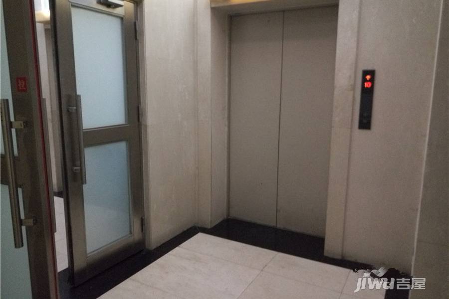 二梯二户电梯口实景图图片