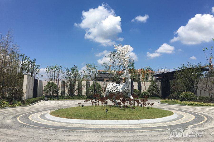 新城上坤樾山四季实景图图片