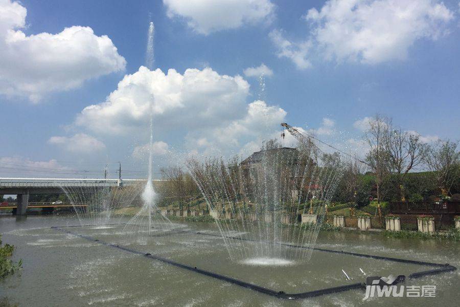 新城上坤樾山四季实景图图片