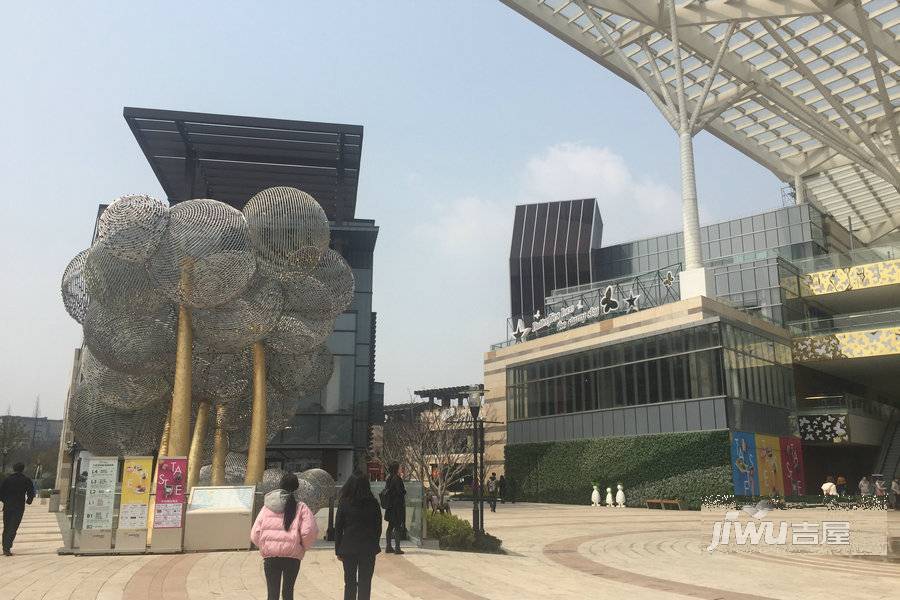 七宝宝龙城市广场实景图图片