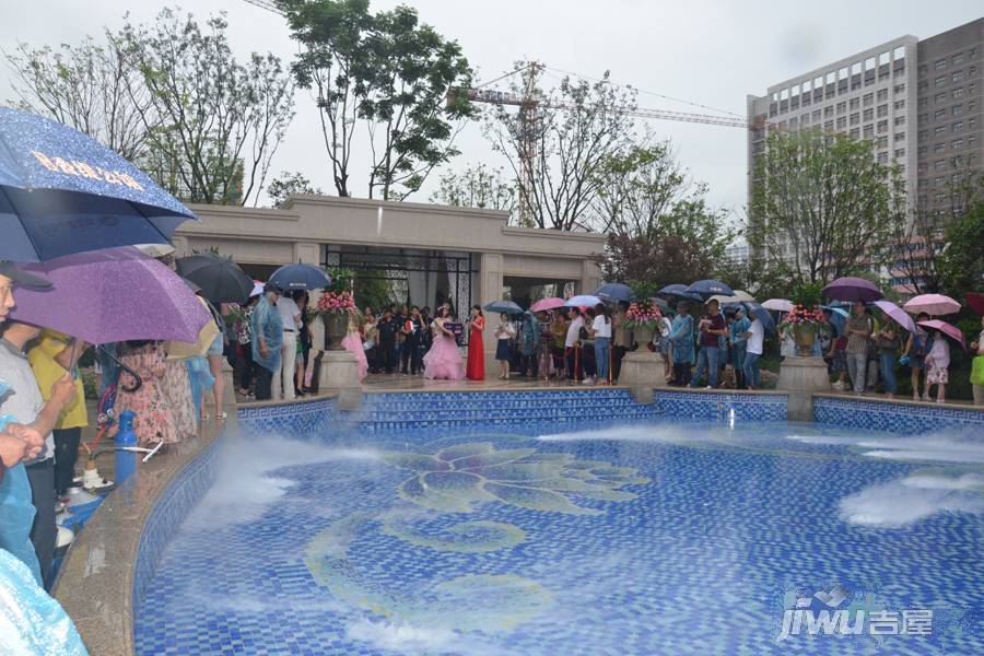 中梁首府售楼处图片