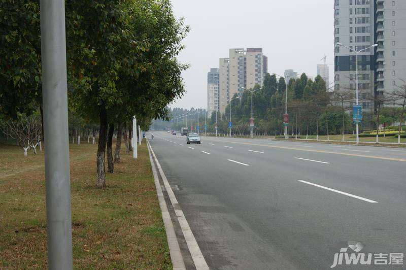 宏远御庭山实景图图片