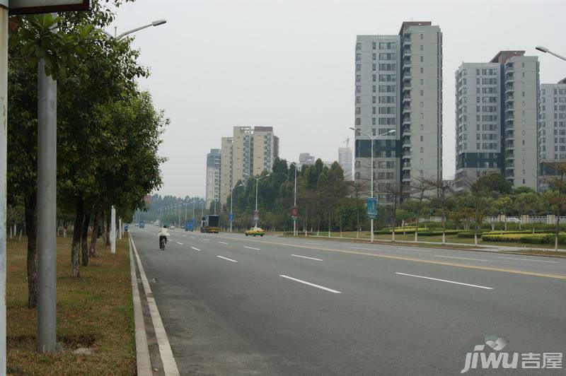 宏远御庭山实景图图片