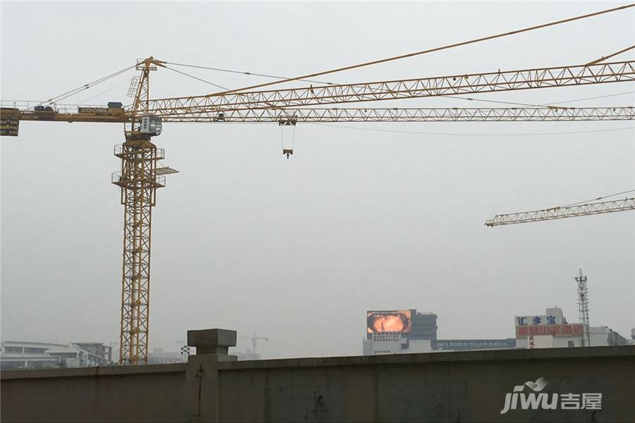 御品峦山花园实景图图片