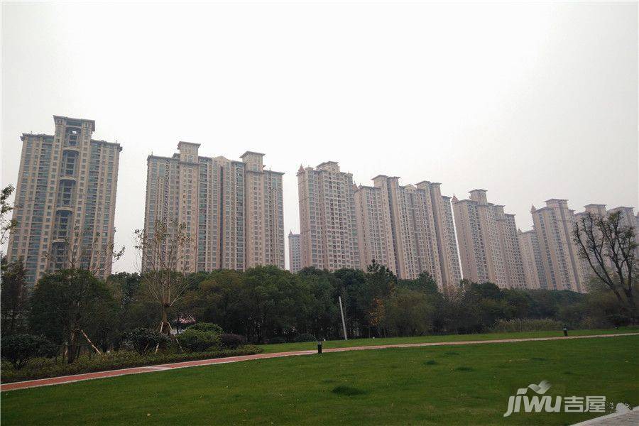 吴江中南世纪城实景图图片