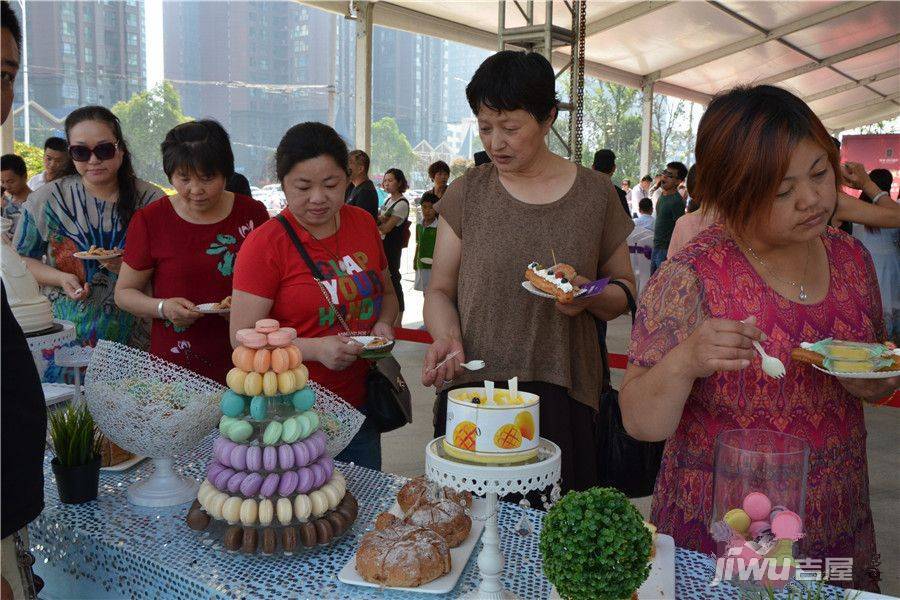 建业壹号城邦售楼处图片