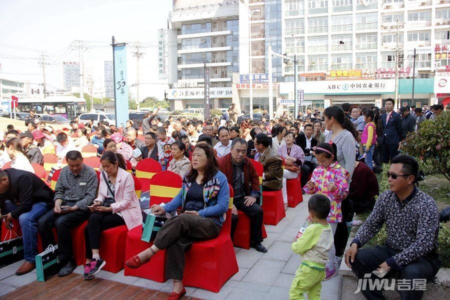 万江北山园售楼处图片