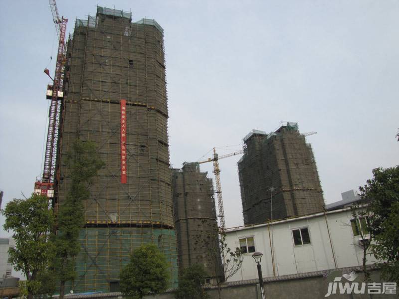 新港名仕花园实景图图片