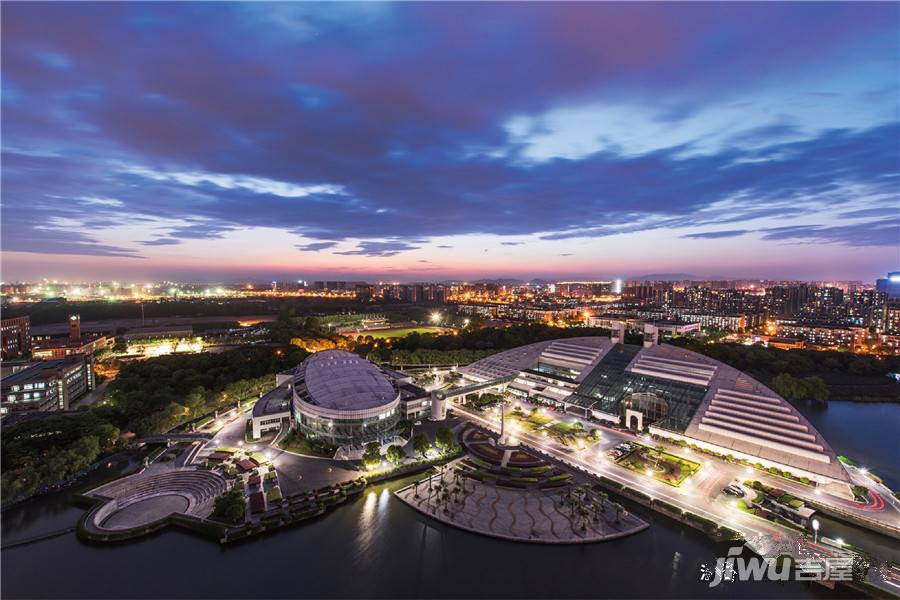 龙湖水晶郦城实景图图片