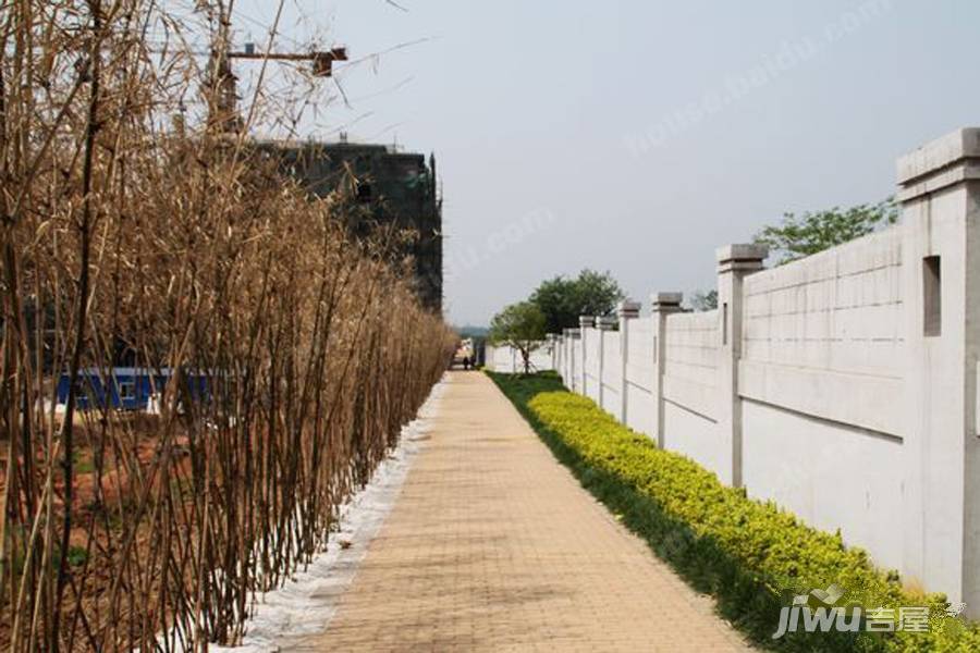 盘龙广场实景图图片