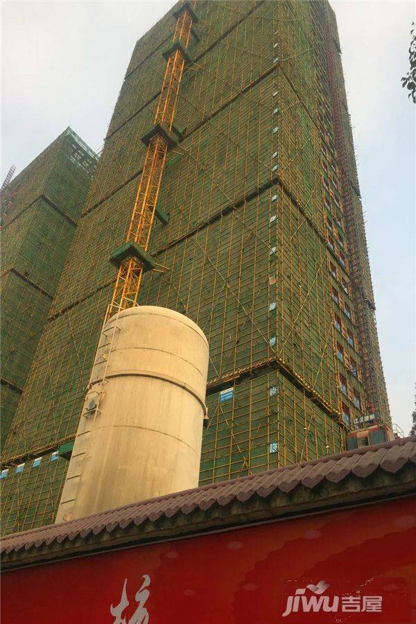 学府鑫苑实景图图片