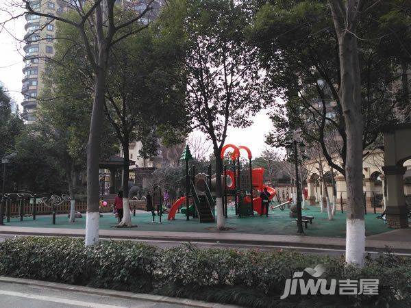 万科高尔夫城市花园实景图图片