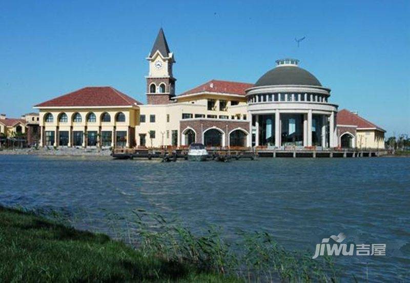 仁爱团泊湖逸湖岸实景图图片