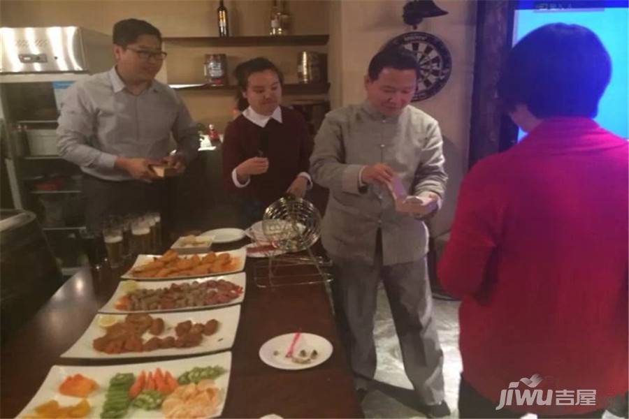 依水和墅售楼处图片