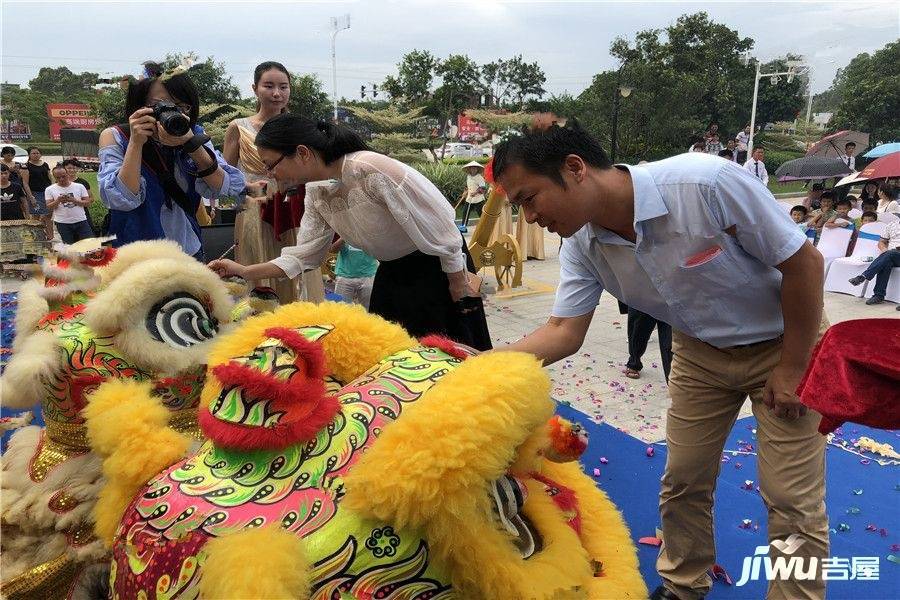 碧桂园盛世华府售楼处图片