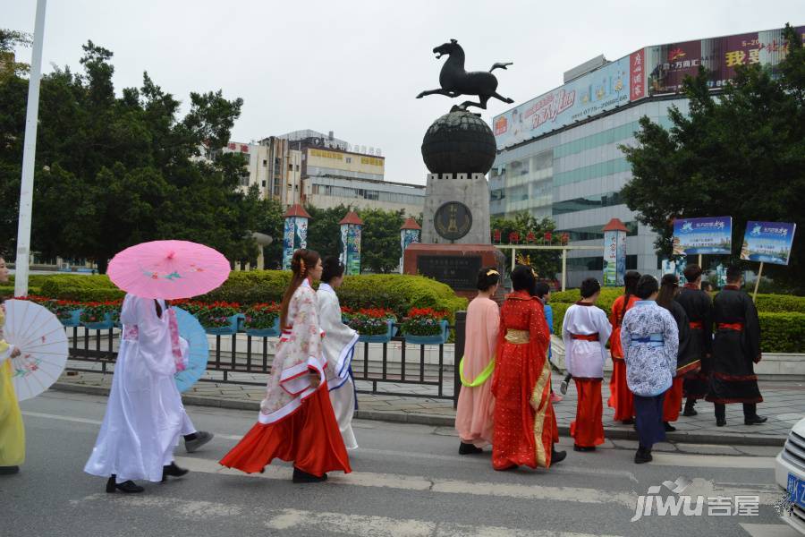 万昌东方巴黎水岸售楼处图片