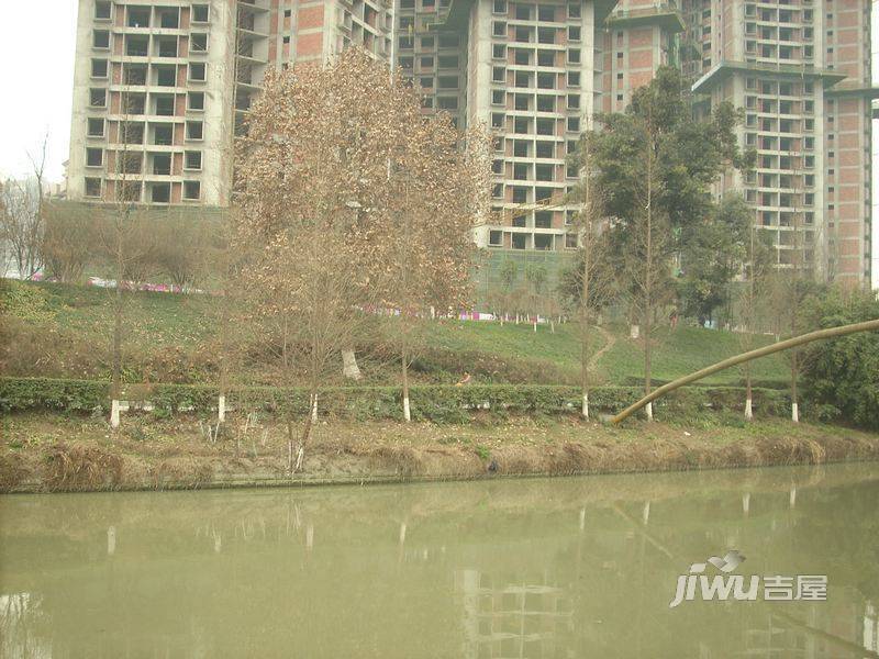 沙河湾商铺实景图图片