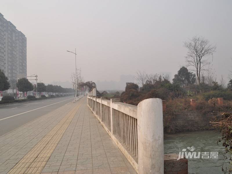 西郡兰庭实景图图片