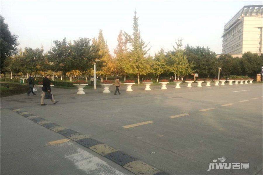 隆诚丽都实景图图片