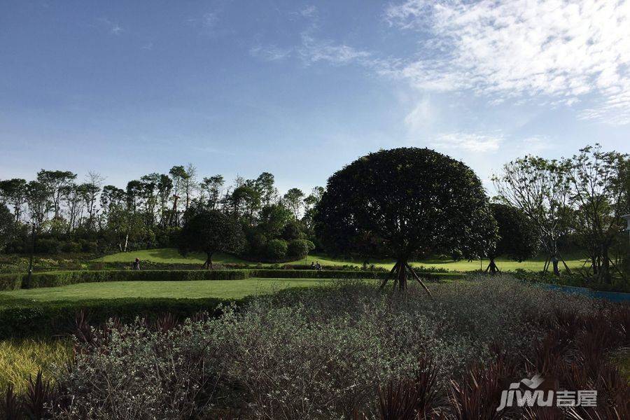 蔚蓝卡地亚花园城实景图图片